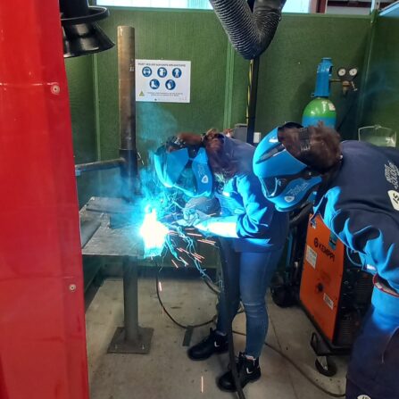 Le Groupe IS ouvre un centre de formation au métier de soudeur à Saint-Nazaire