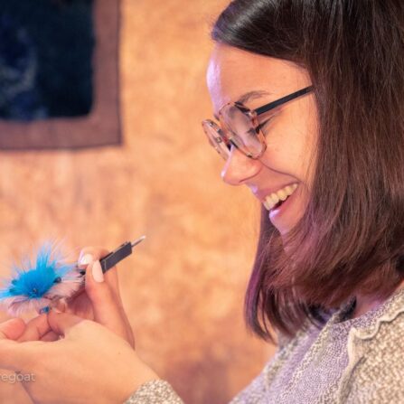 A Nantes, l’artisane Mélissa Pasquiet met la plume à l’honneur